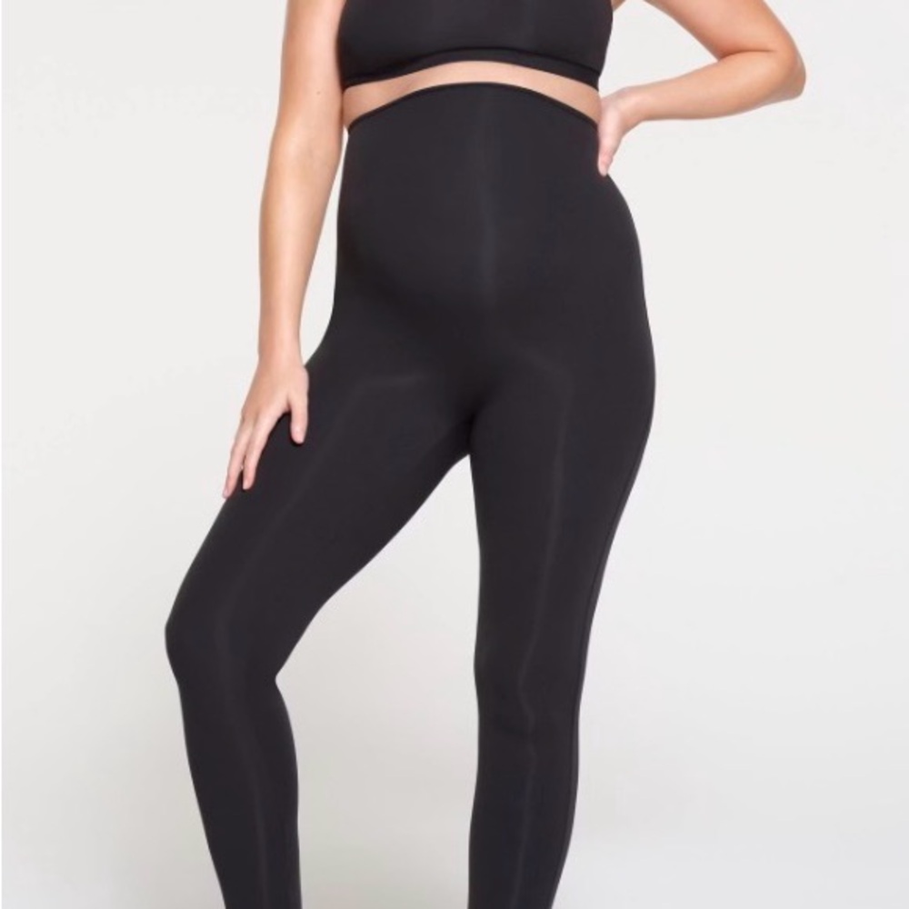 SKIMS Fits Everybody Maternity Leggings – Onyx – Size Medium – NWT